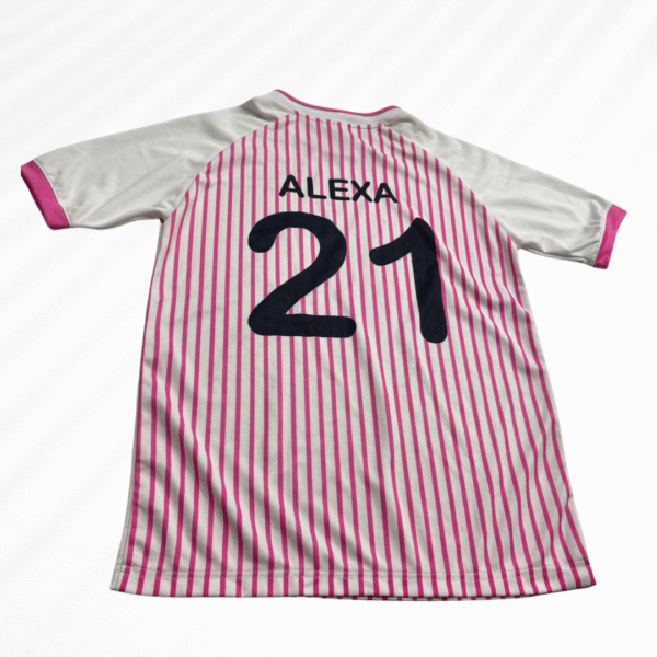 Uniforme fútbol femenino - Image 8